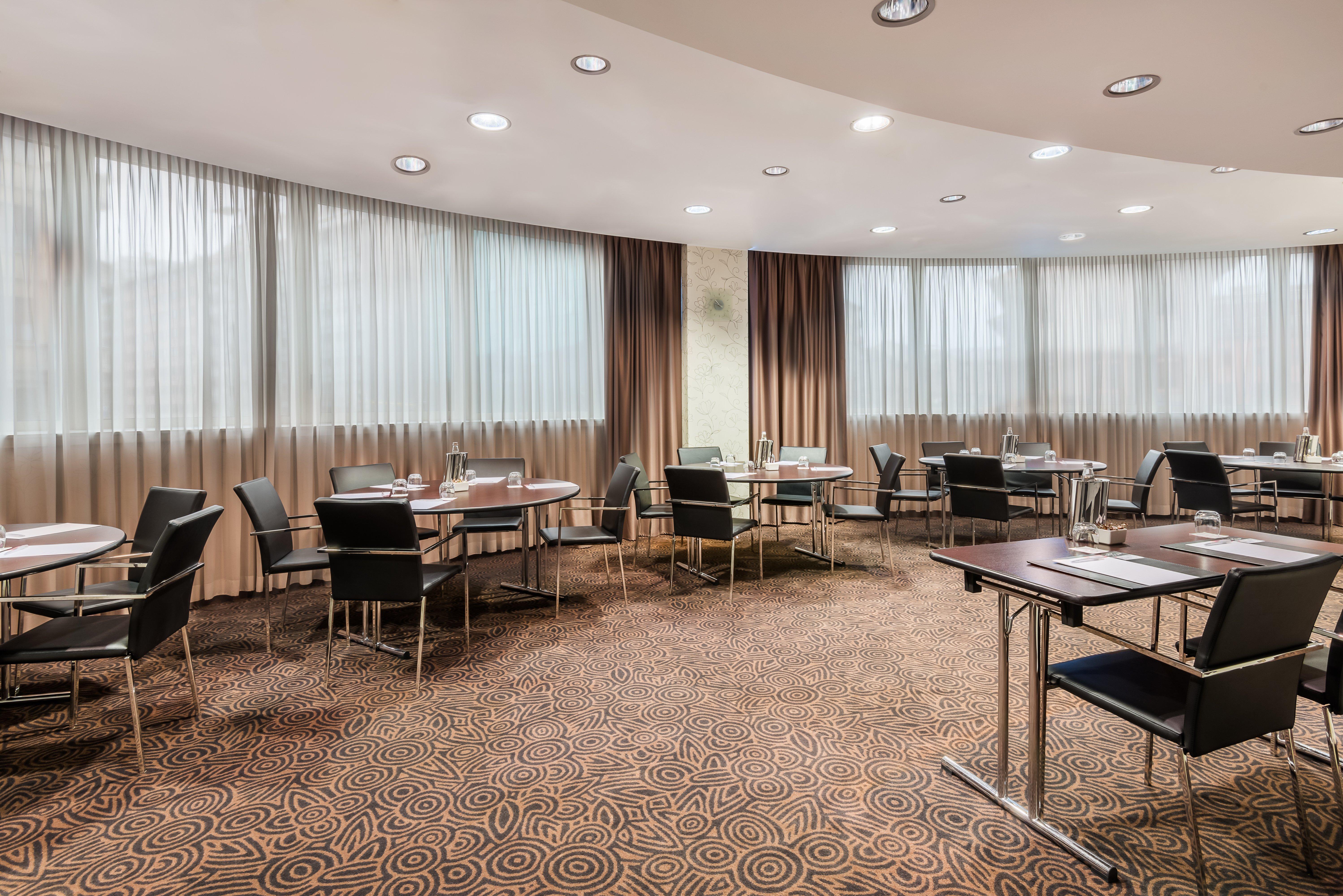 Crowne Plaza Milan City By Ihg Екстериор снимка