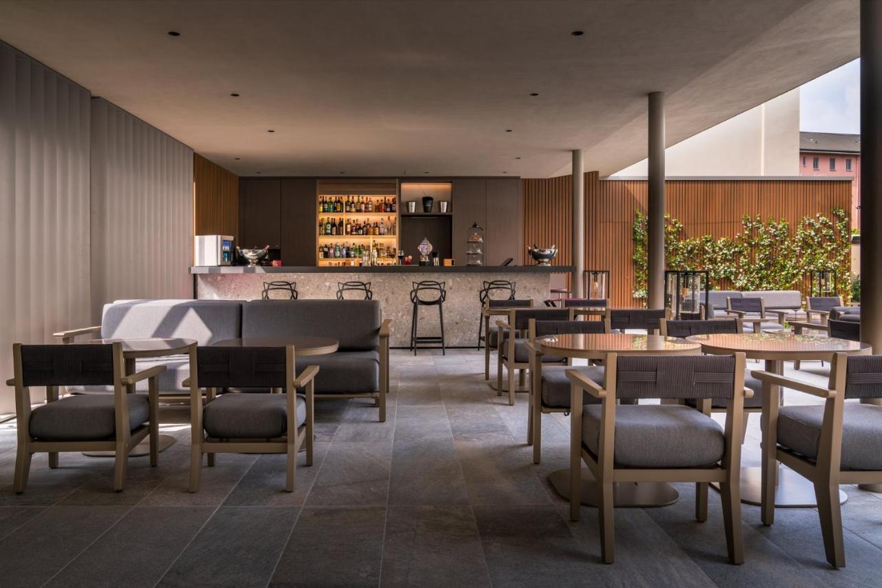 Crowne Plaza Milan City By Ihg Екстериор снимка