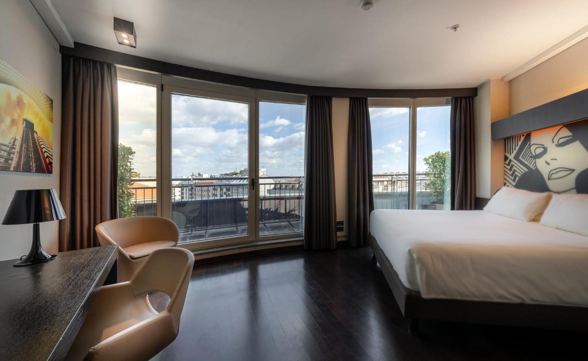 Crowne Plaza Milan City By Ihg Екстериор снимка
